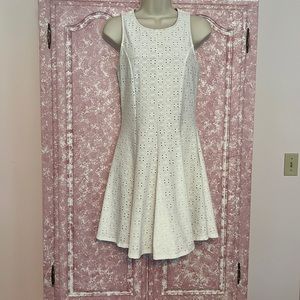 White floral boutique dress for Junior Girls